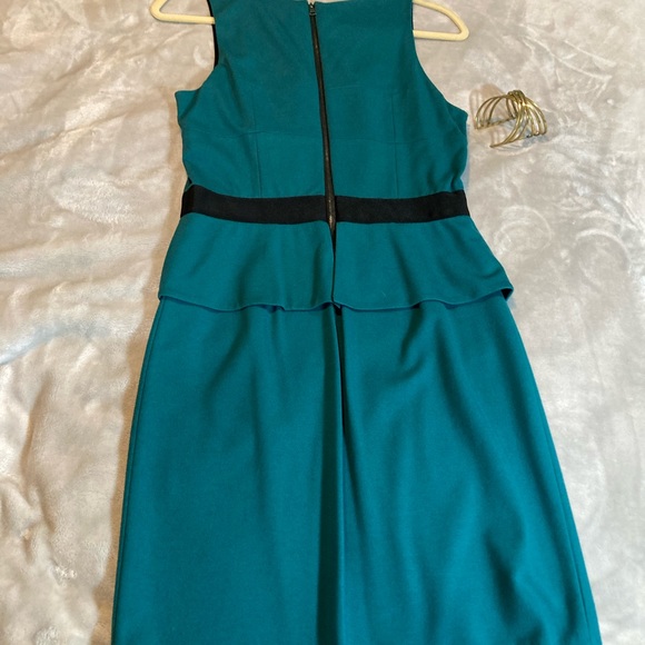 Cynthia Steffe Peplum Dress 8 - Picture 10 of 10